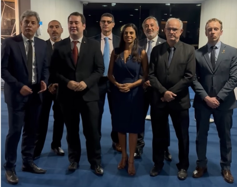 No momento, você está visualizando CCJ acata emenda que inclui os Oficiais de Justiça ao PL 4015/23